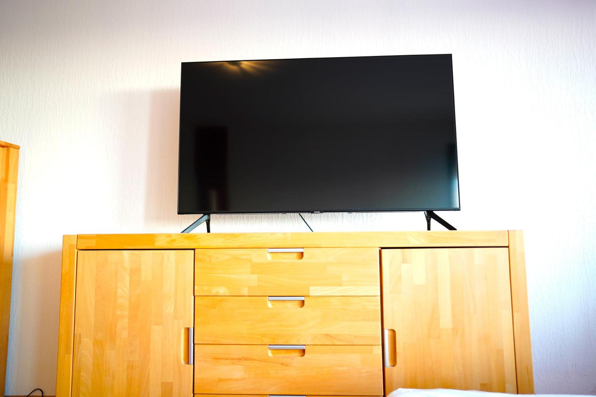 Grosse Ferienwohnung, Apartment In Leimen Wehome Komfort Luaran gambar